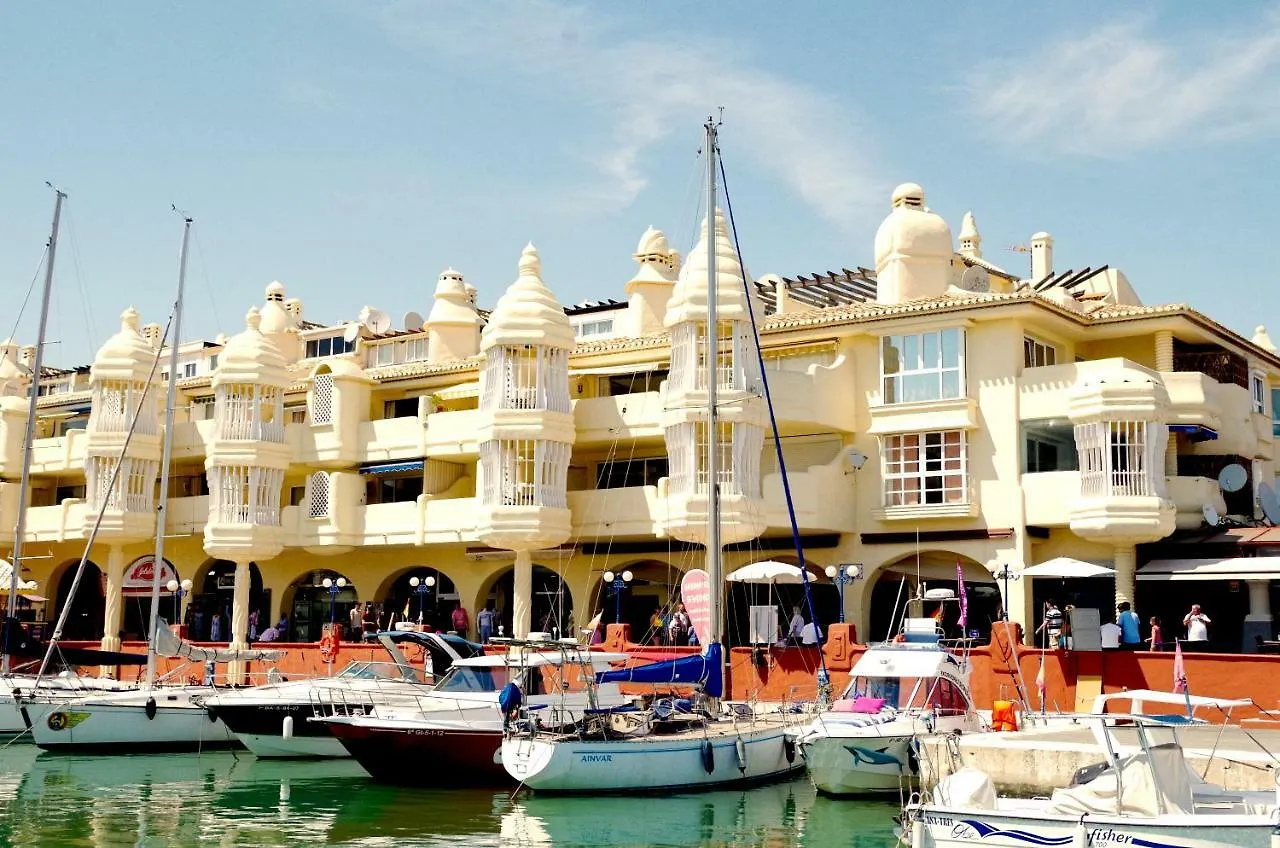 Puerto Marina Waterfront Apartment Benalmádena