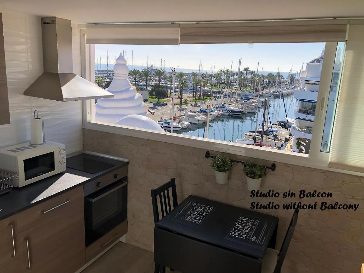 Puerto Marina Waterfront Apartment Benalmádena 0*,  Espanha